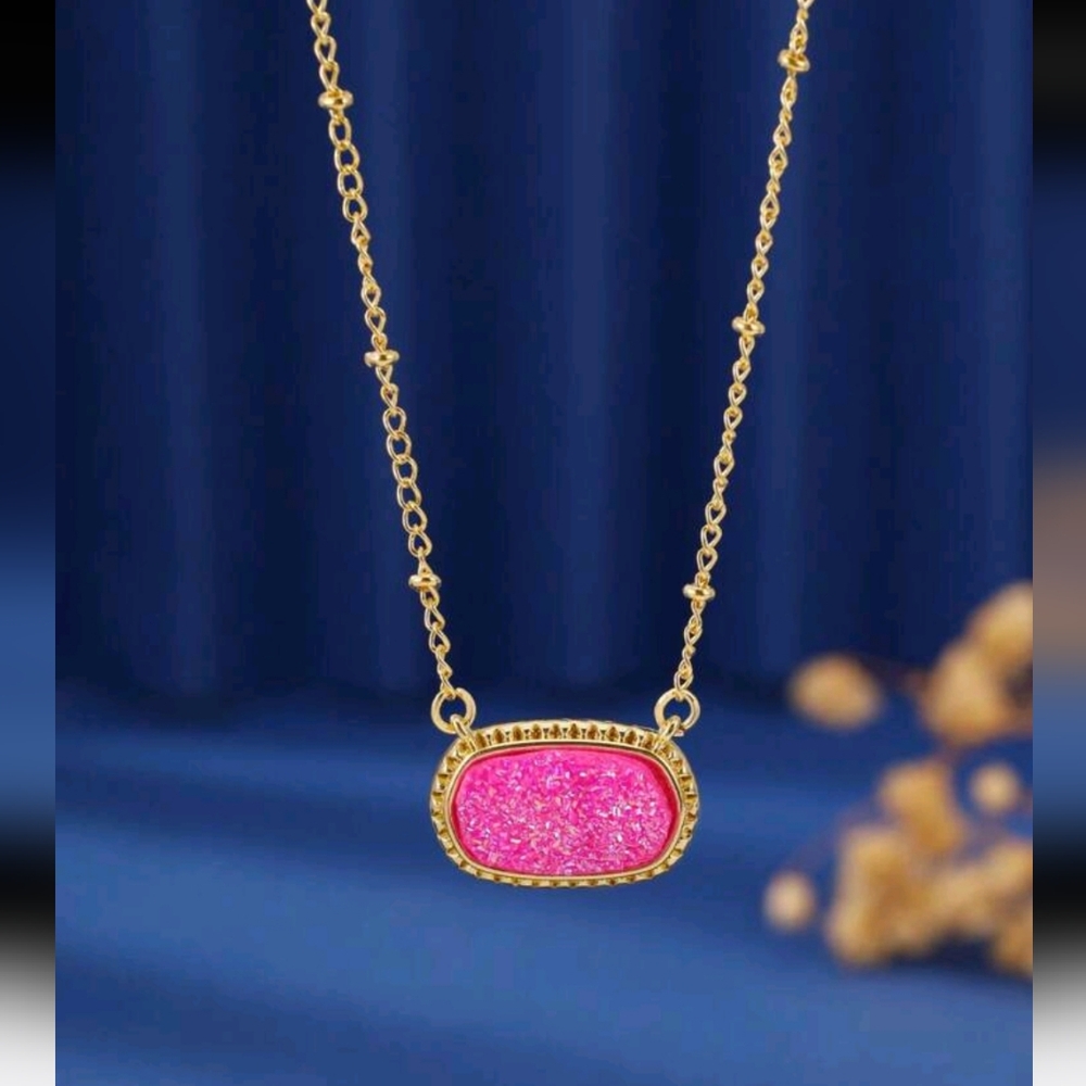#7 Silver And Gold Plated W / Stone Pendant Necklace